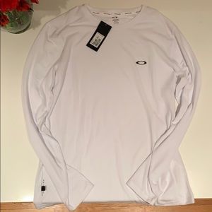 White Long Sleeve Oakley T Shirt (Tags On)